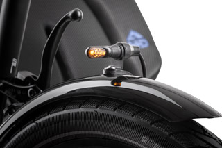 Die Velorian Blinkanlage wird mit dem Shimano Steps Elektroantrieb EP8 betrieben Die Velorian Blinkanlage wird mit dem Shimano Steps Elektroantrieb EP8 betrieben